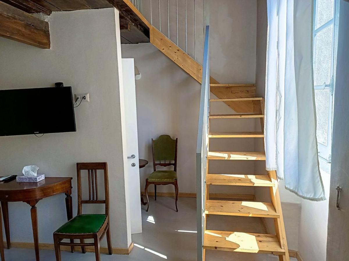 Relais Real Collegio Hotel Noli Bagian luar foto