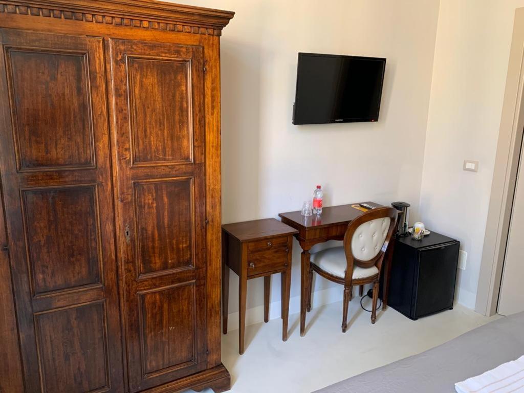 Relais Real Collegio Hotel Noli Bagian luar foto