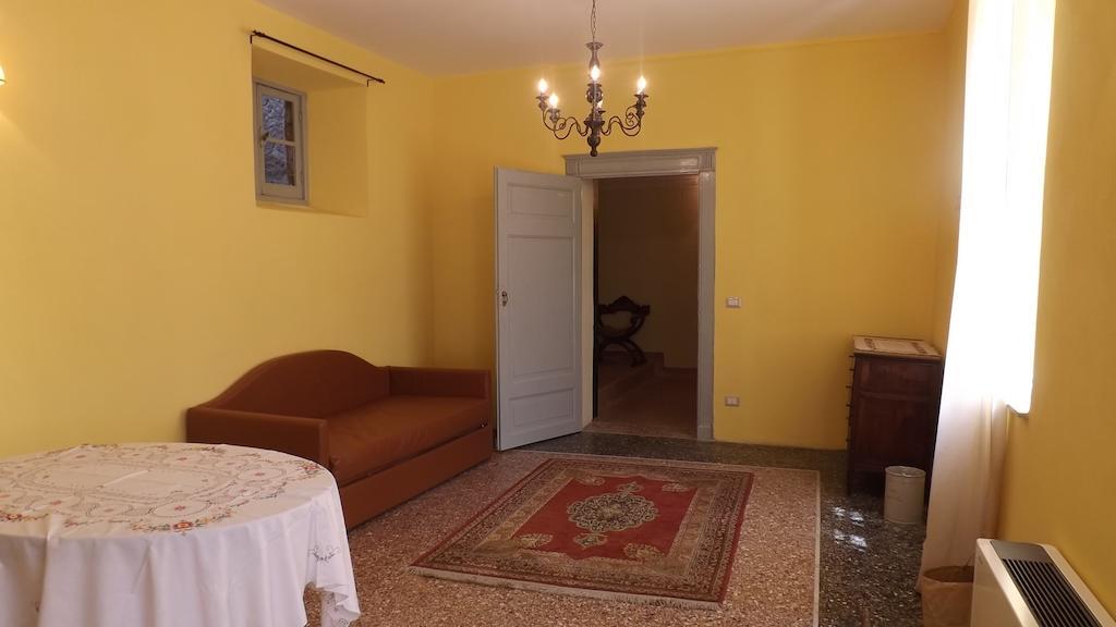Relais Real Collegio Hotel Noli Bagian luar foto